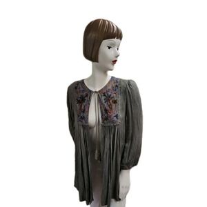 Crosstree Lane Women Embroidered Tassel Open Front Tunic Top Sz M Gray Boho